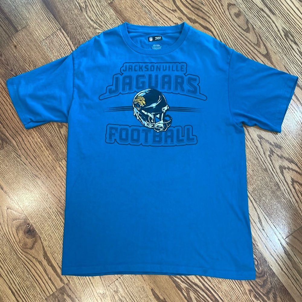 Men’s Jacksonville Jaguars T-Shirt. Size Large. Excellent Condition.
